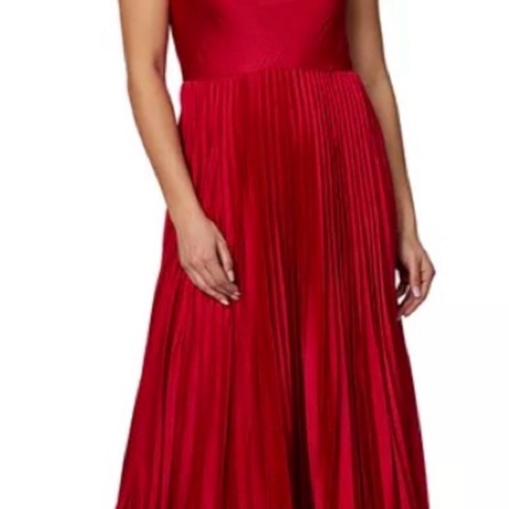 Laundry by Shelli Segal Elegant Red Pleated Dress